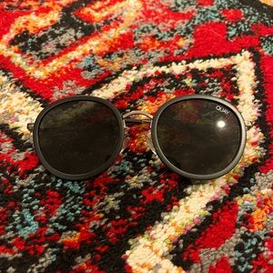 Quay Sunglasses! 🖤🕶